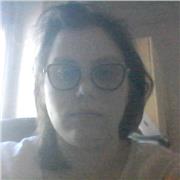 neolaureata magistrale offre oline aiuto compiti a ragazzi e bambini